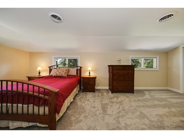 415 Geneva Pl, Wheaton, IL 60187 photo 14