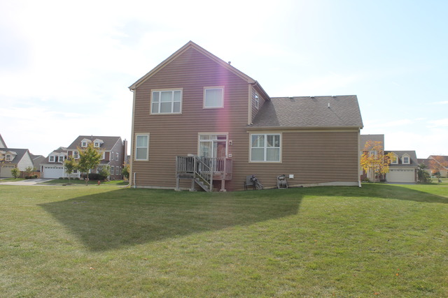 3123 Chalkstone Ave, Elgin, IL 60124 photo 17