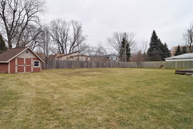 239 2nd St, Wheeling, IL 60090 photo 13