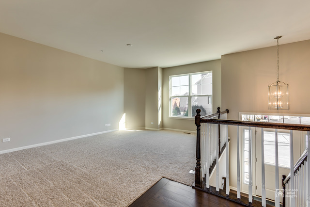 1192 Colfax Ave, Des Plaines, IL 60016 photo 7