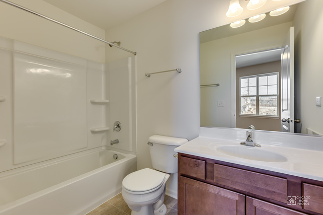 1192 Colfax Ave, Des Plaines, IL 60016 photo 22