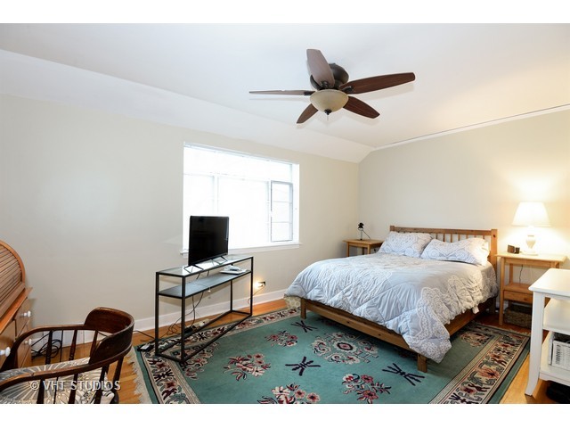 2017 Grant St, Evanston, IL 60201 photo 5