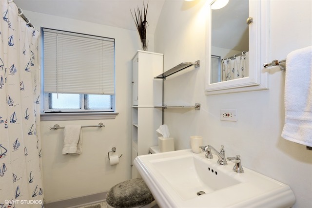 2017 Grant St, Evanston, IL 60201 photo 11