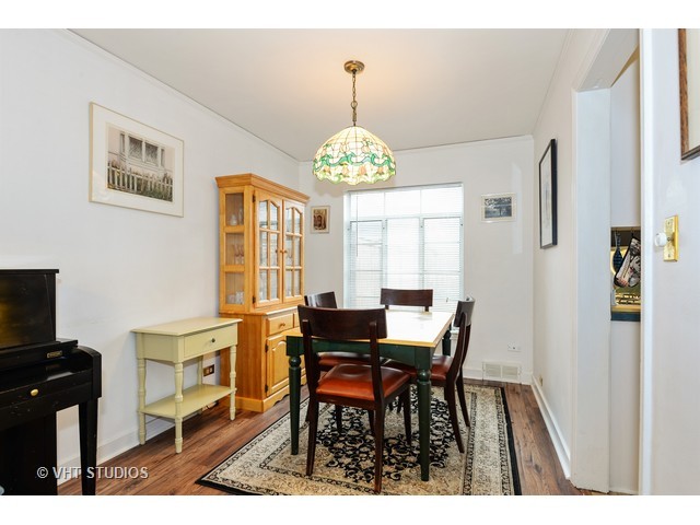 2017 Grant St, Evanston, IL 60201 photo 3