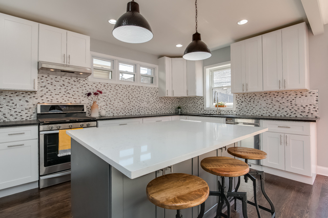 4841 W Cullom Ave, Chicago, IL 60641 photo 9