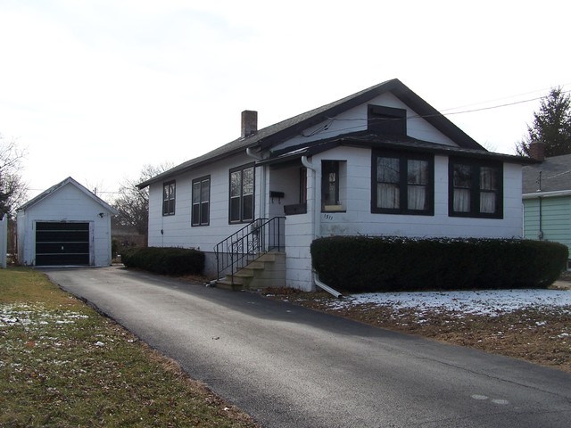 1511 W Jackson St, Ottawa, IL 61350 photo 1
