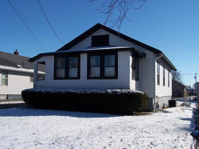 1511 W Jackson St, Ottawa, IL 61350 photo 2