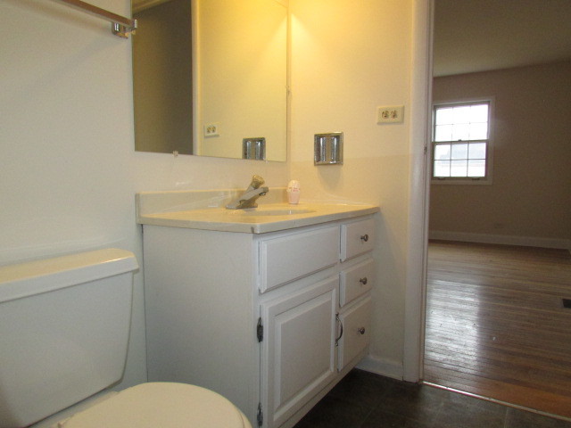 1300 Nottingham Ln, Hoffman Estates, IL 60169 photo 10