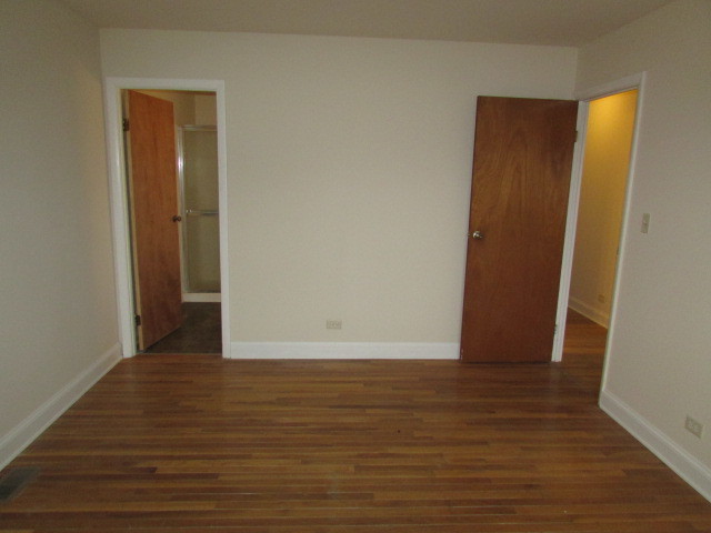 1300 Nottingham Ln, Hoffman Estates, IL 60169 photo 9