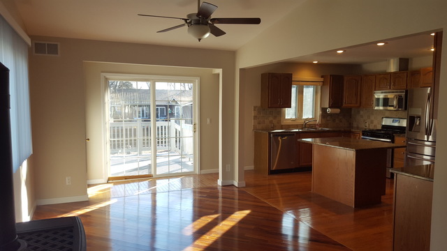 37 Sunset Dr, Cary, IL 60013 photo 4