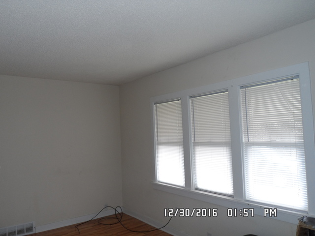 3924 143rd St, Crestwood, IL 60445 photo 2