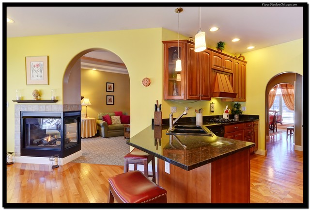 1055 Lakeview Dr, Morris, IL 60450 photo 8