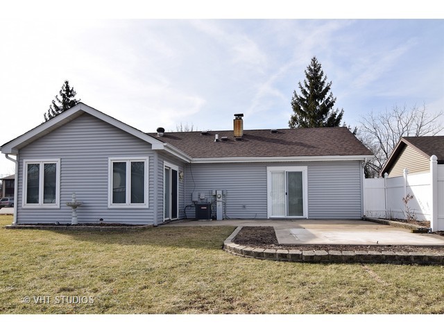 917 Molobay Ter, Bartlett, IL 60103 photo 12