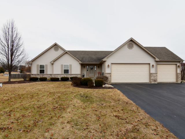 8406 Eagle Rdg, Spring Grove, IL 60081 photo 1