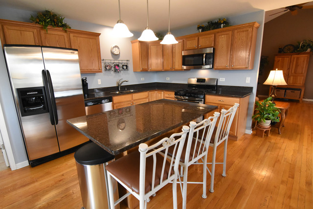 8406 Eagle Rdg, Spring Grove, IL 60081 photo 10