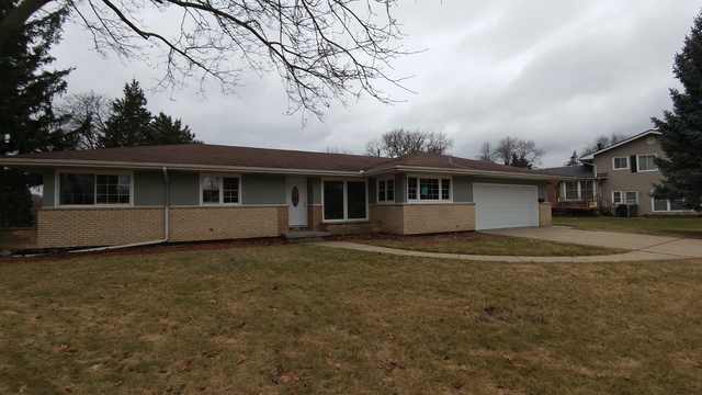 1513 Royal Blvd, Elgin, IL 60123 photo 3