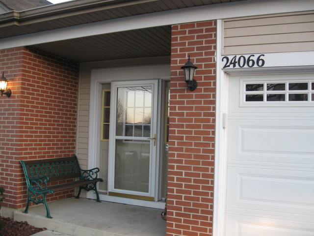 24066 Walnut Cir, Plainfield, IL 60585 photo 2