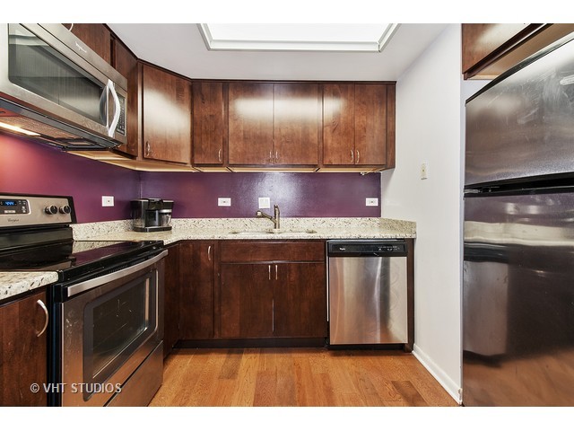 40 E Delaware Pl #404, Chicago, IL 60611 photo 6