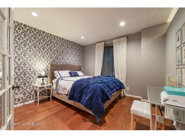 40 E Delaware Pl #404, Chicago, IL 60611 photo 7