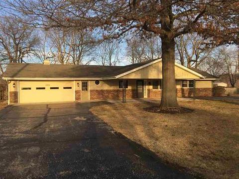4918 E Ashelford Dr, Byron, IL 61010 photo 1