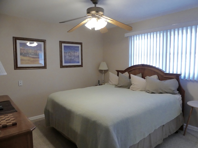 4420 Mayfair Dr, Mchenry, IL 60051 photo 9