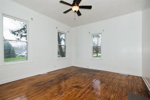 1143 S 4th Ave, Kankakee, IL 60901 photo 4
