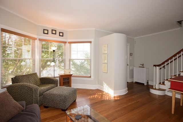 818 Mapleton Ave, Oak Park, IL 60302 photo 4