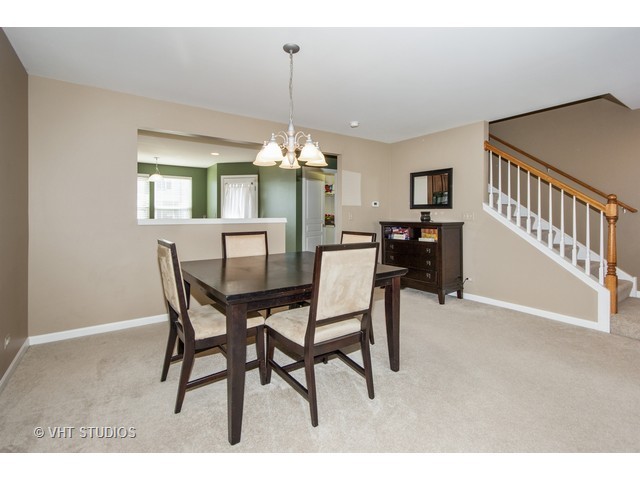 256 Devoe Dr, Oswego, IL 60543 photo 6