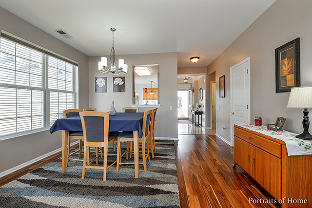2484 Rolling Ridge Ln, Elgin, IL 60124 photo 15