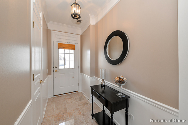 2484 Rolling Ridge Ln, Elgin, IL 60124 photo 4