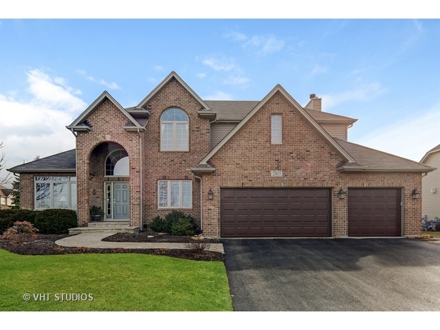 25813 Campbell Ln, Plainfield, IL 60585 photo 1