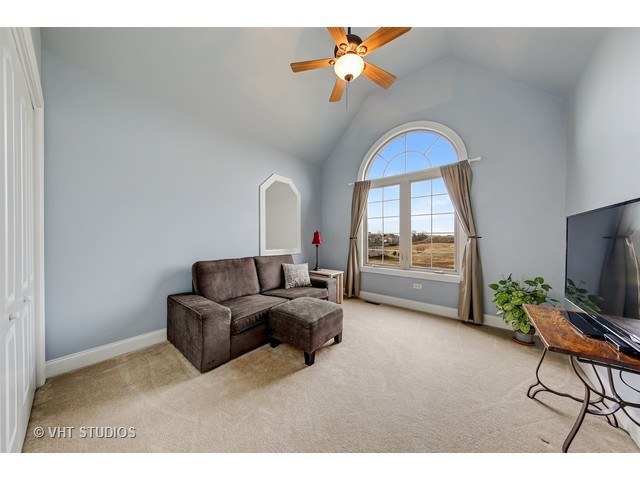 25813 Campbell Ln, Plainfield, IL 60585 photo 17