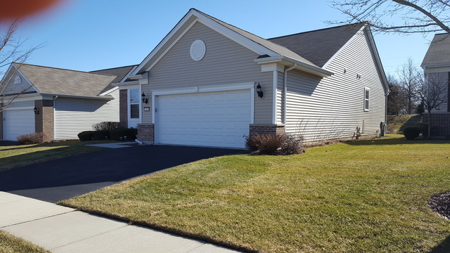 2879 Cascade Falls Cir, Elgin, IL 60124 photo 2