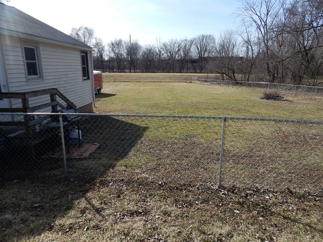 111 Spring St, Genoa, IL 60135 photo 12