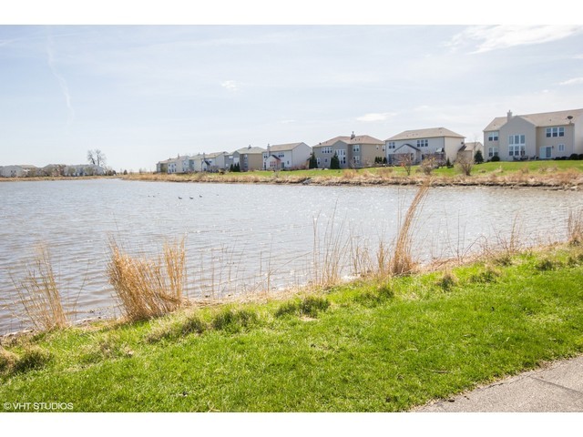 296 Devoe Dr, Oswego, IL 60543 photo 19