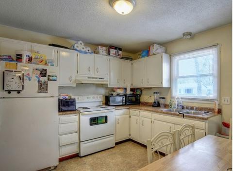 2701 Campbell Dr, Champaign, IL 61821 photo 9