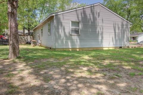 2701 Campbell Dr, Champaign, IL 61821 photo 5