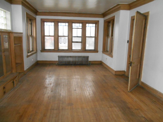 130 E 124th St, Chicago, IL 60628 photo 4