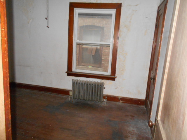 130 E 124th St, Chicago, IL 60628 photo 9