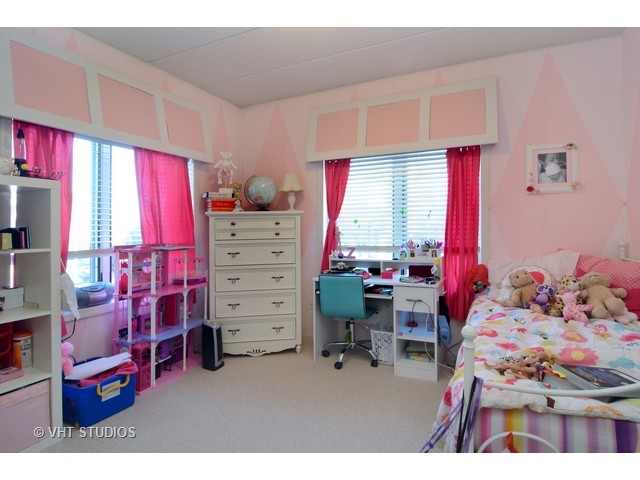 1675 Mill St #308, Des Plaines, IL 60016 photo 9