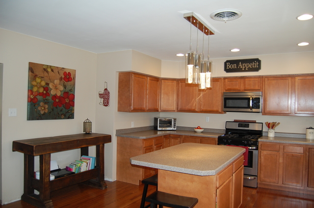 555 E 2nd St, Lockport, IL 60441 photo 11
