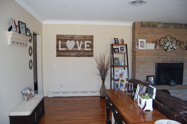 555 E 2nd St, Lockport, IL 60441 photo 2
