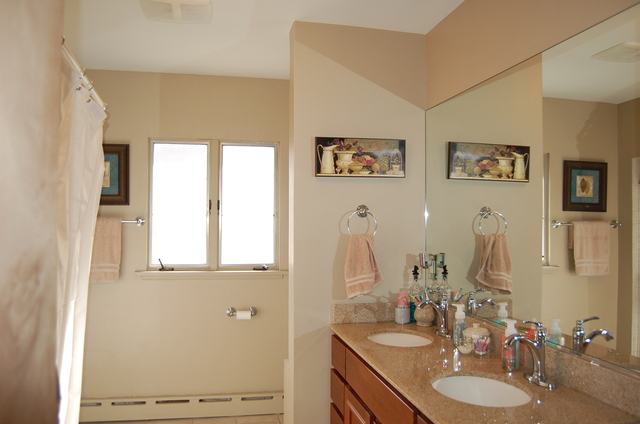 555 E 2nd St, Lockport, IL 60441 photo 10