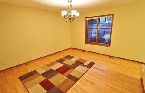 537 Johnson Ave, Morris, IL 60450 photo 9