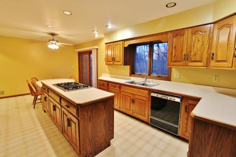 537 Johnson Ave, Morris, IL 60450 photo 6