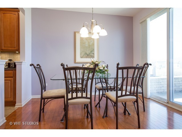 2490 Rolling Ridge Ln, Elgin, IL 60124 photo 6