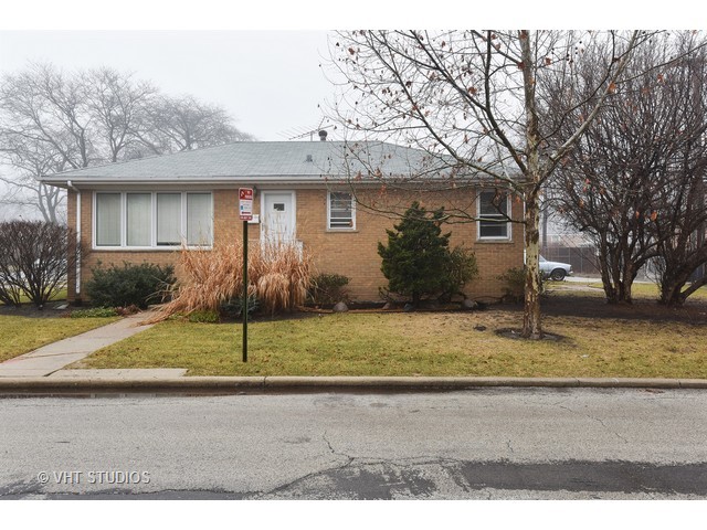601 Dodge Ave, Evanston, IL 60202 photo 1