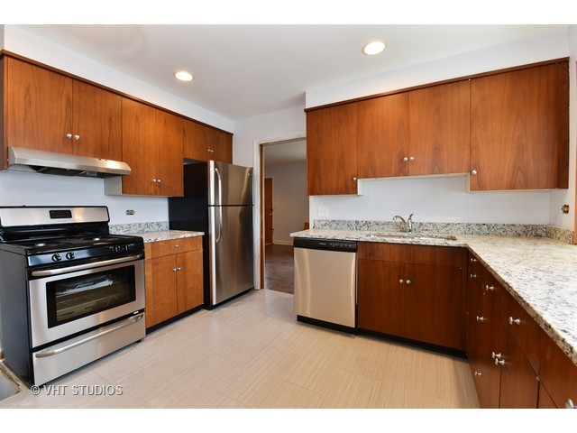 601 Dodge Ave, Evanston, IL 60202 photo 5