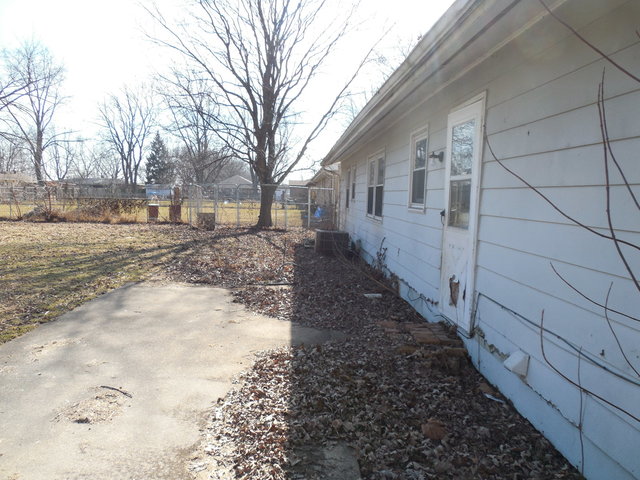 175 S 1st St, Kankakee, IL 60901 photo 4