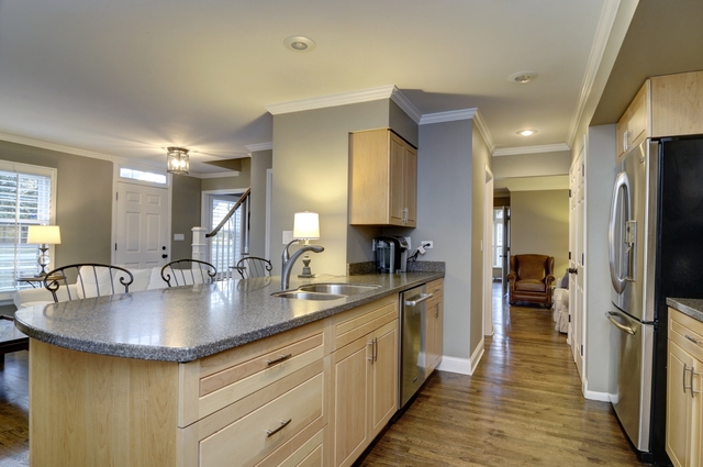 2054 Creekside Dr, Wheaton, IL 60189 photo 6